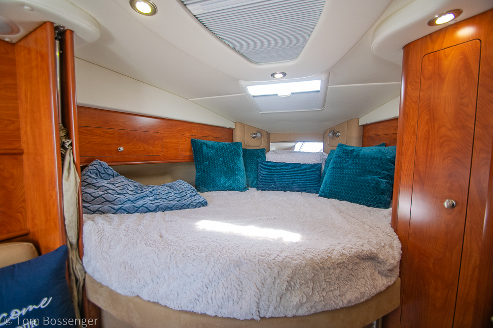 2012 Rinker 310 Express Cruiser