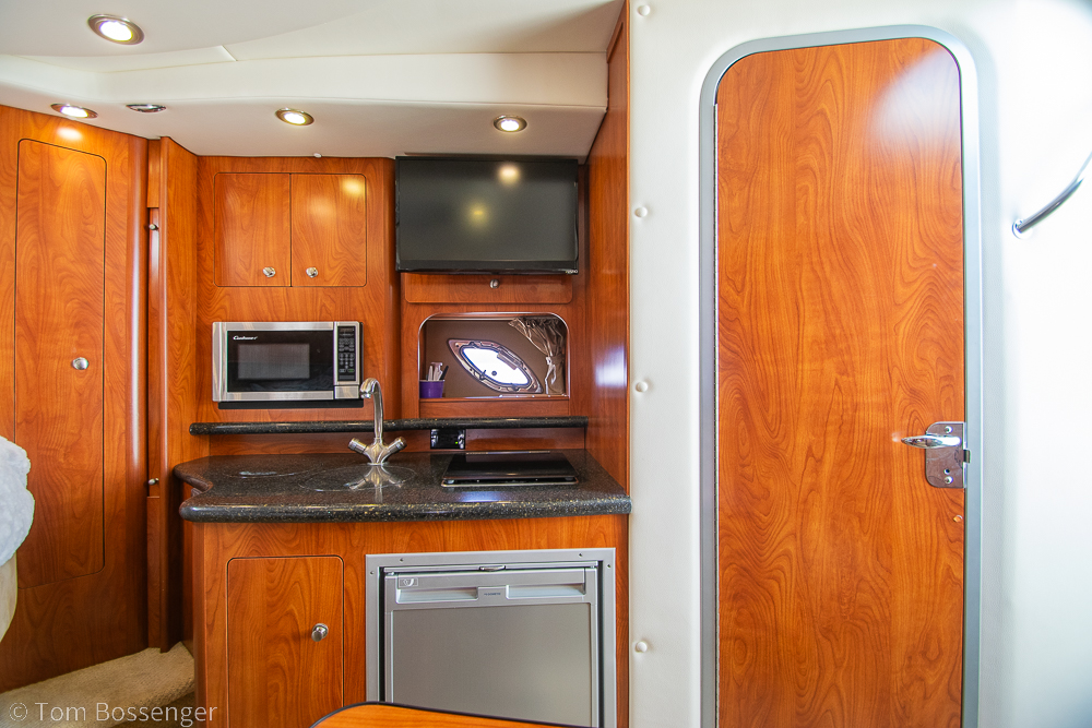 2012 Rinker 310 Express Cruiser