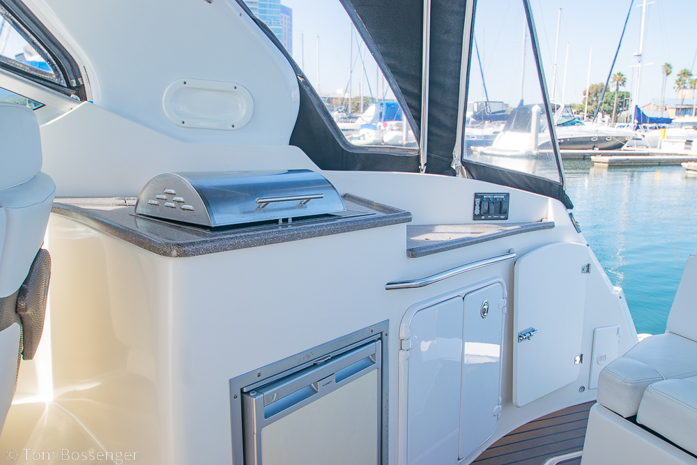 2012 Rinker 310 Express Cruiser