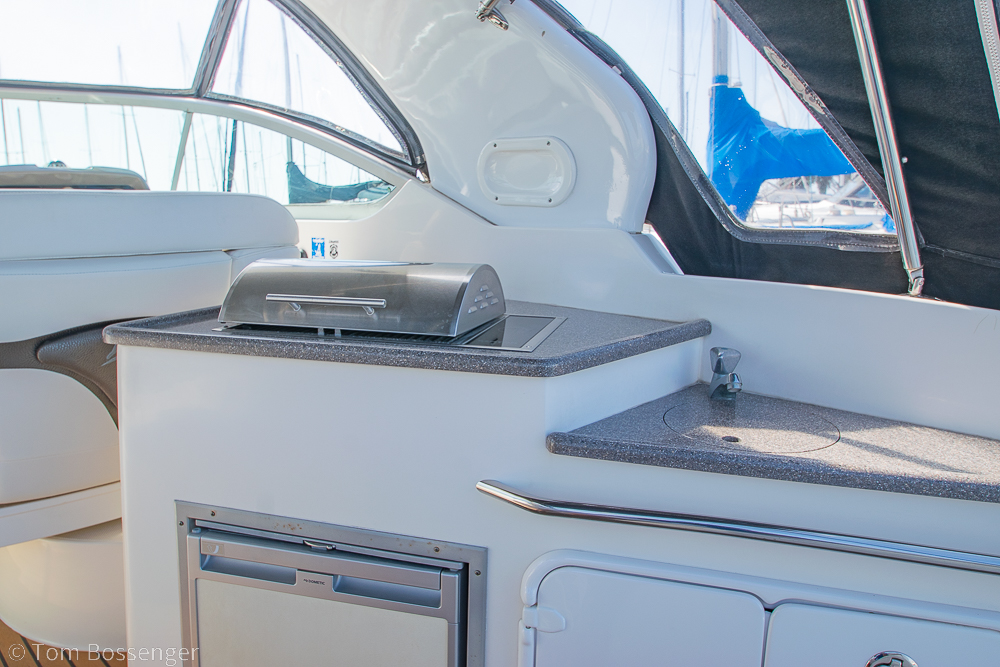 2012 Rinker 310 Express Cruiser