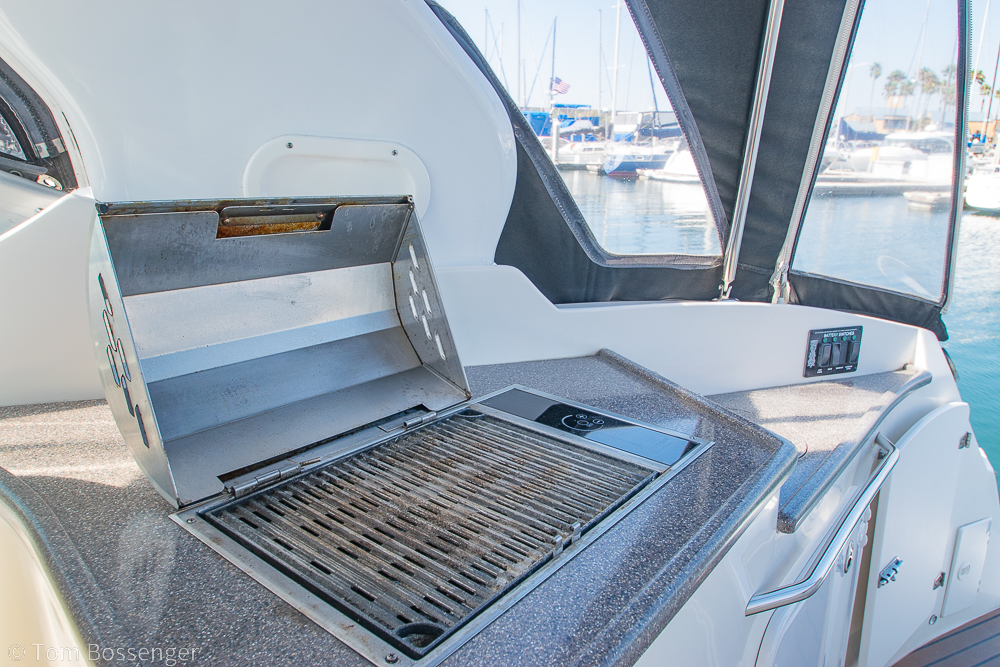 2012 Rinker 310 Express Cruiser