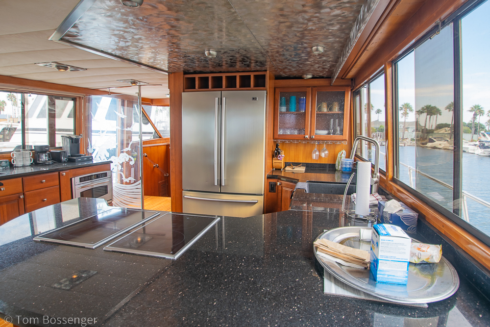 1990 Kha Shing Flush Deck 60 Motor Yacht