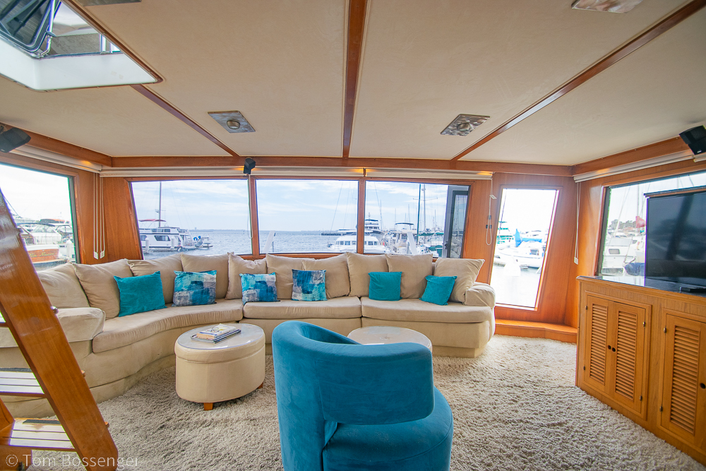 1990 Kha Shing Flush Deck 60 Motor Yacht