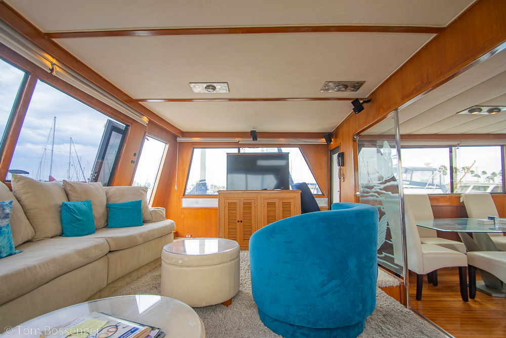 1990 Kha Shing Flush Deck 60 Motor Yacht