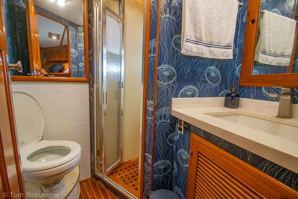 1990 Kha Shing Flush Deck 60 Motor Yacht