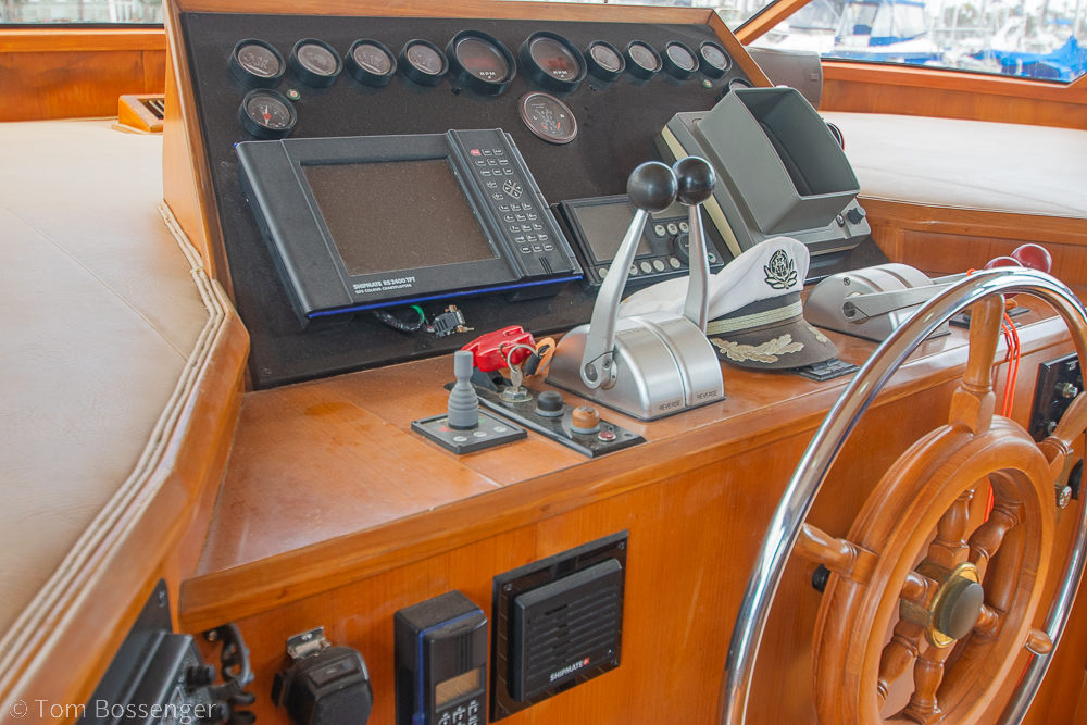1990 Kha Shing Flush Deck 60 Motor Yacht
