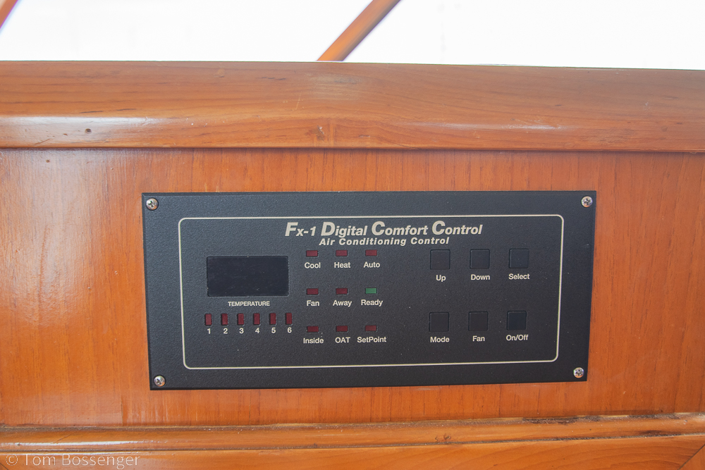 1990 Kha Shing Flush Deck 60 Motor Yacht