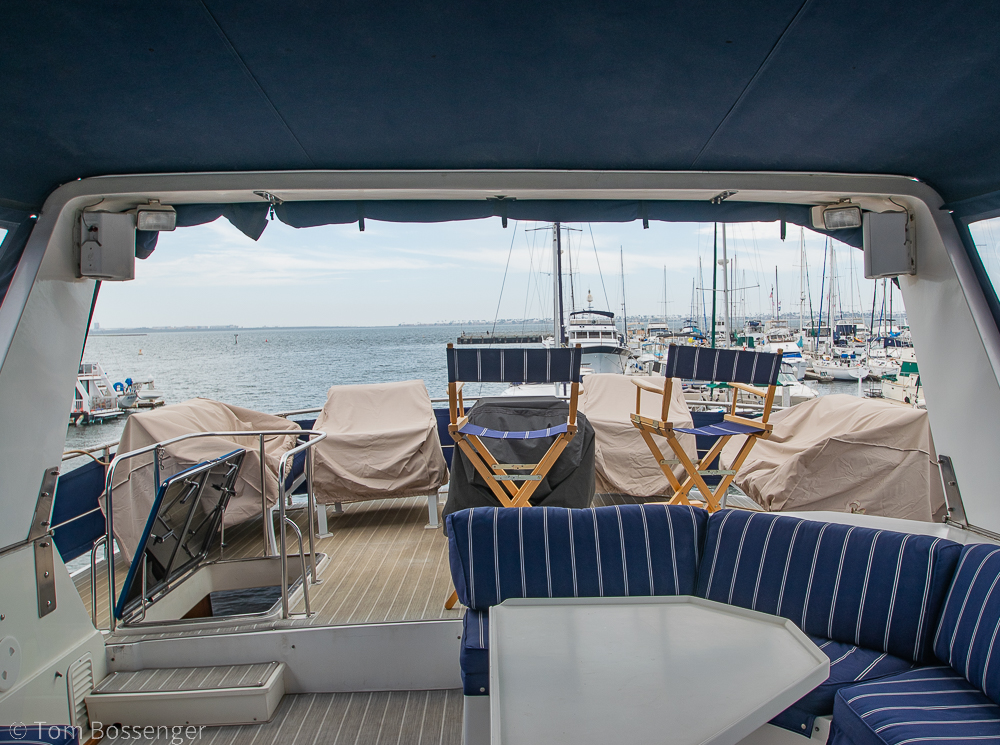 1990 Kha Shing Flush Deck 60 Motor Yacht