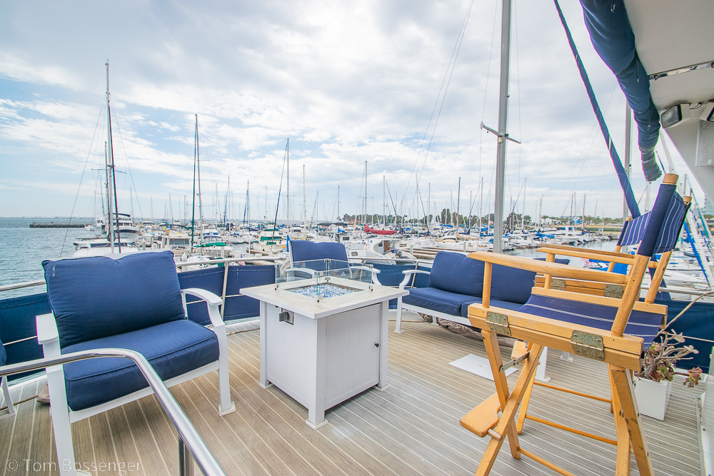 1990 Kha Shing Flush Deck 60 Motor Yacht