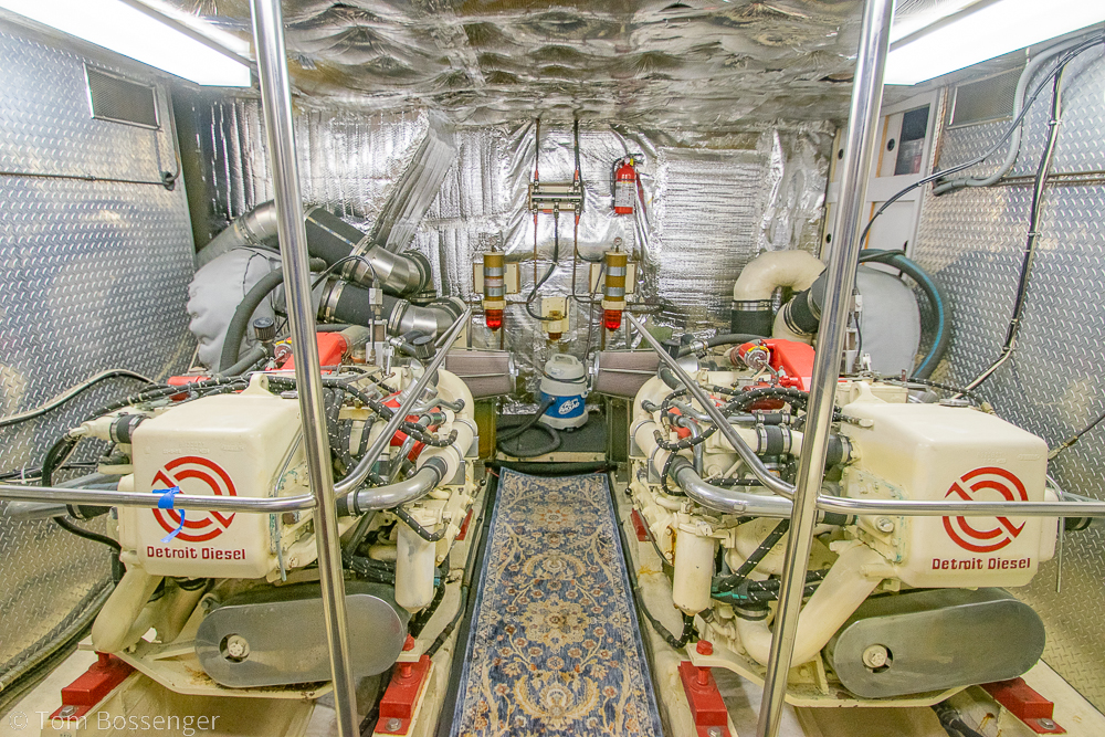 1990 Kha Shing Flush Deck 60 Motor Yacht