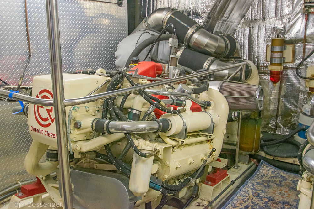 1990 Kha Shing Flush Deck 60 Motor Yacht