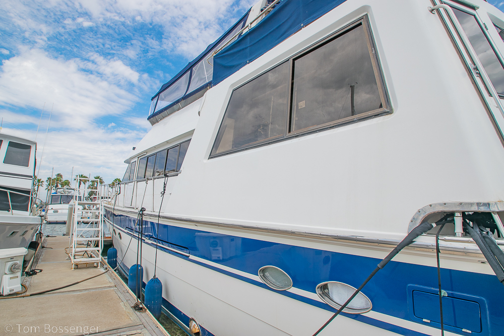 1990 Kha Shing Flush Deck 60 Motor Yacht