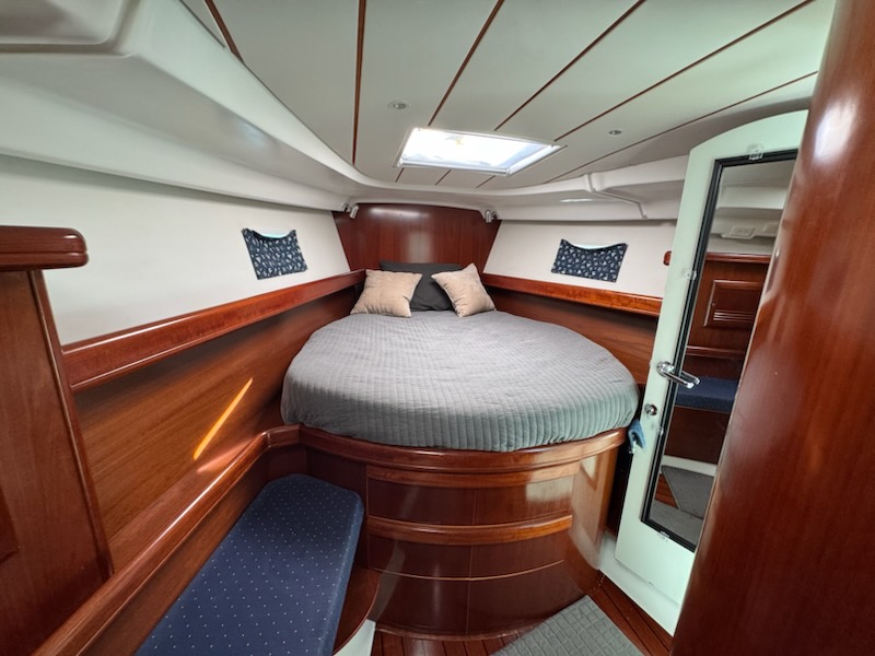 2005 Beneteau Oceanis 423
