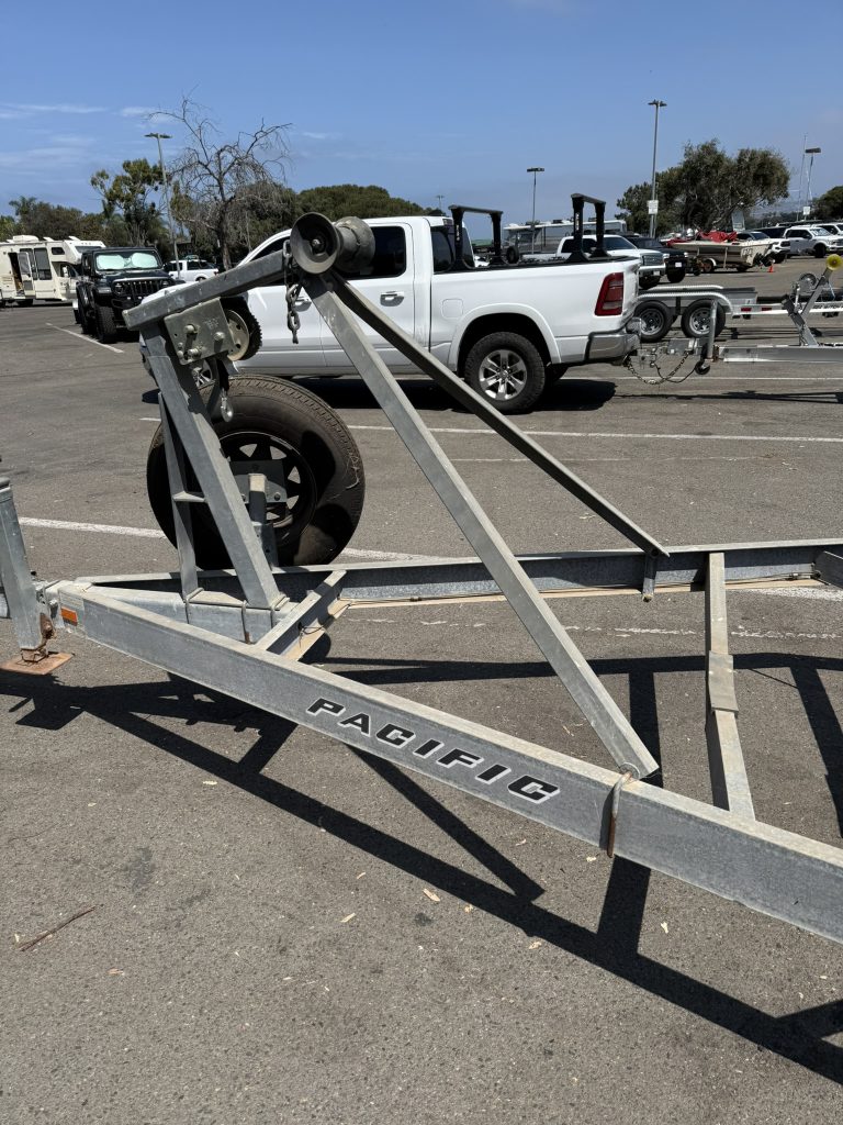 2006 Custom Pacific Boat Trailers Triple-Axle Boat Trailer