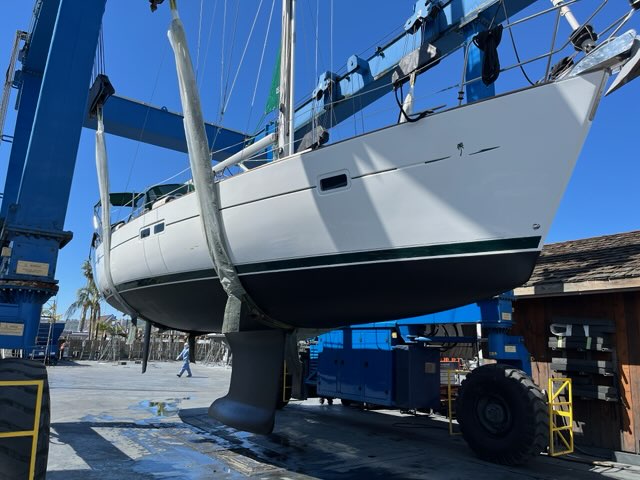 2005 Beneteau Oceanis 423