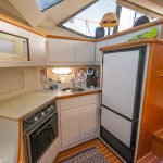 1994 Carver 370 Aft Cabin