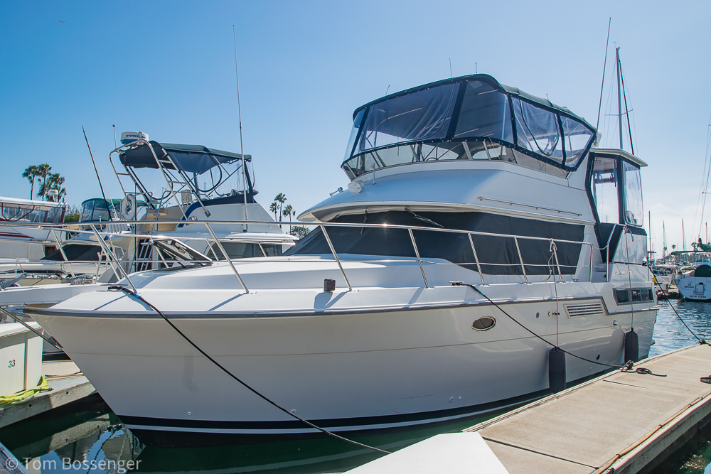 1994 Carver 370 Aft Cabin