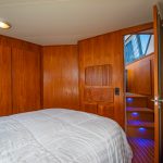1994 Carver 370 Aft Cabin