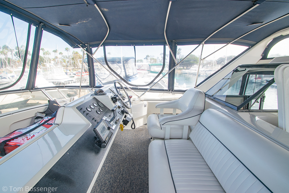 1994 Carver 370 Aft Cabin