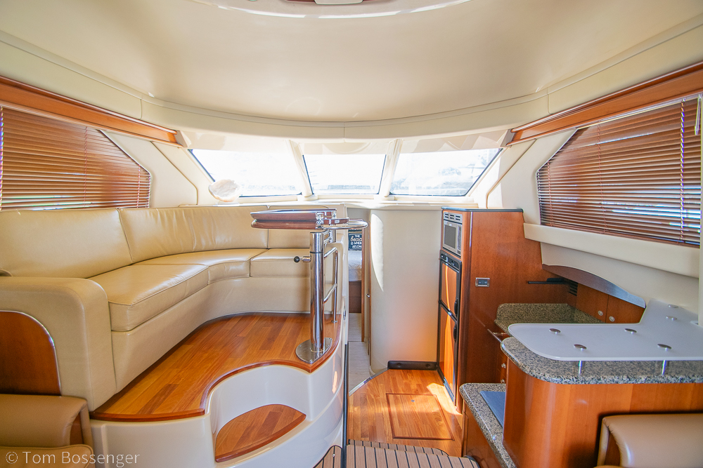 2005 Sea Ray 420 Sedan Bridge
