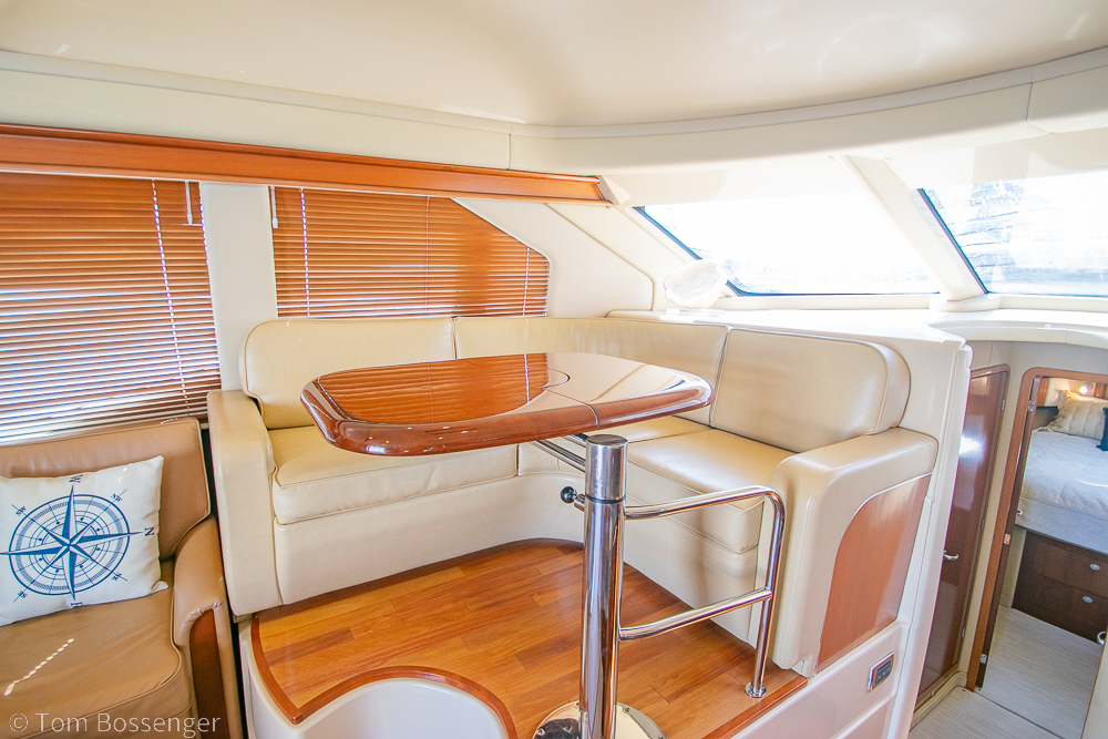 2005 Sea Ray 420 Sedan Bridge