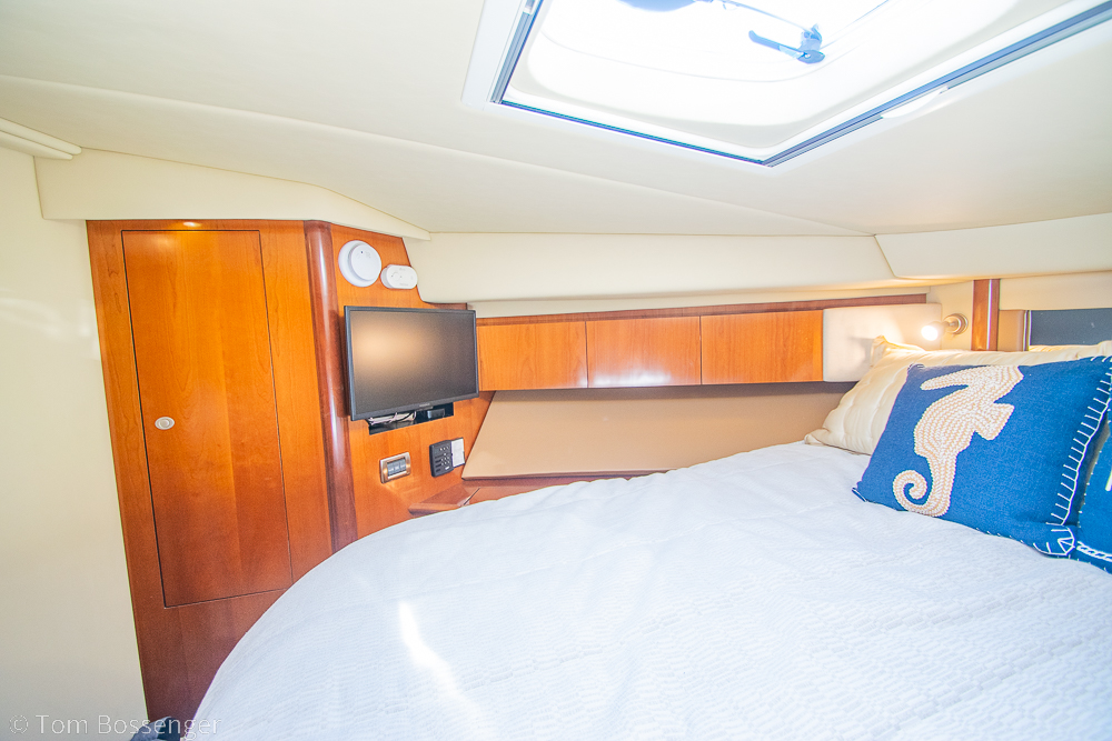 2005 Sea Ray 420 Sedan Bridge