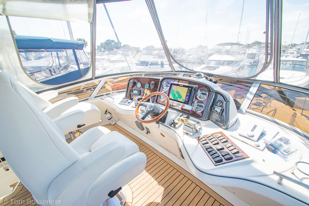 2005 Sea Ray 420 Sedan Bridge
