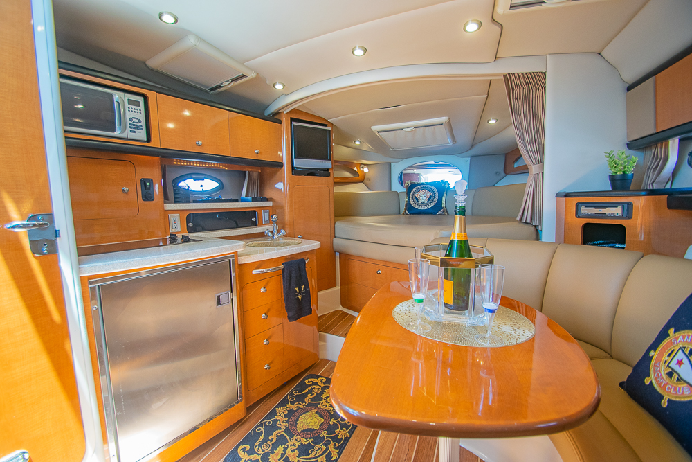 2007 Chaparral 310 Signature
