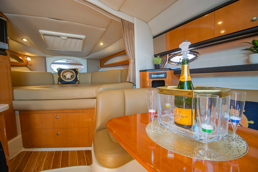 2007 Chaparral 310 Signature