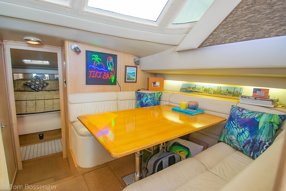1993 Tiara Yachts 4300 Convertible