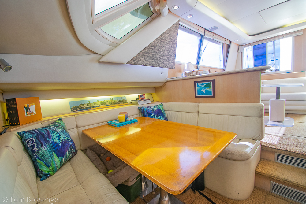 1993 Tiara Yachts 4300 Convertible