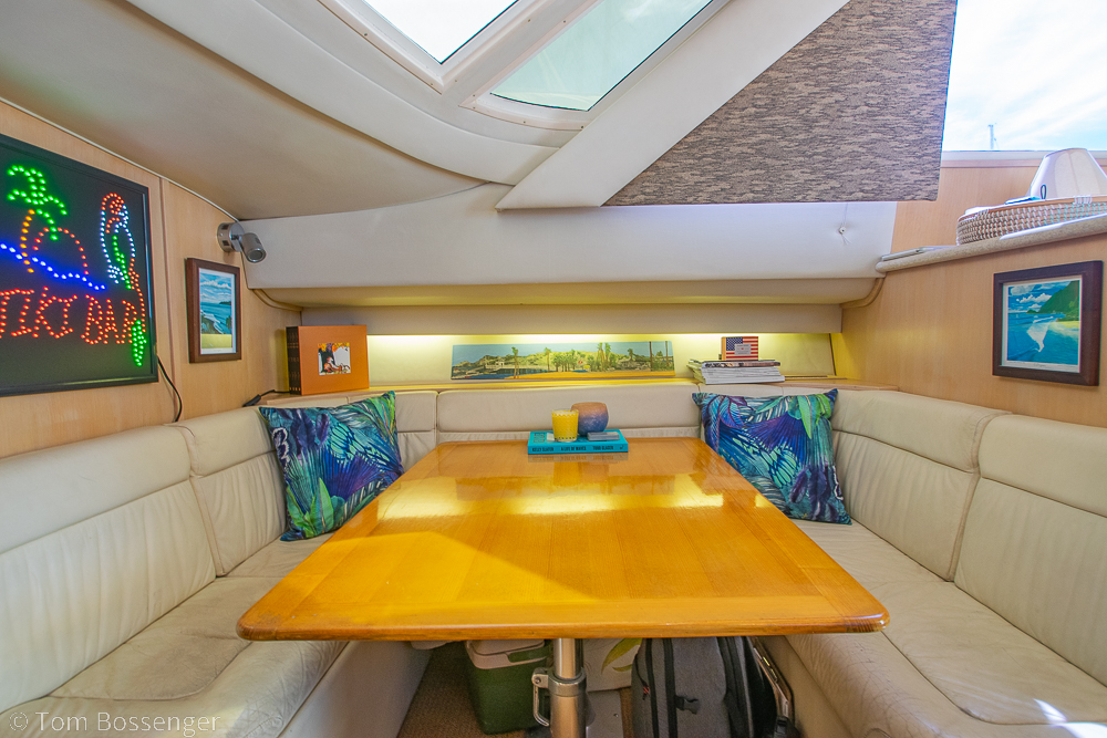 1993 Tiara Yachts 4300 Convertible