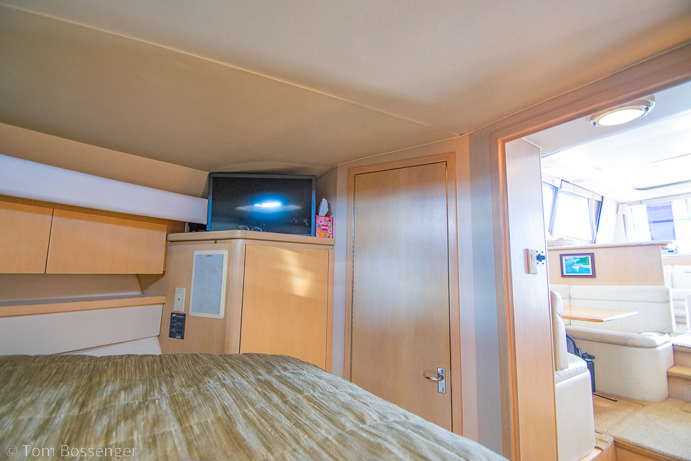 1993 Tiara Yachts 4300 Convertible
