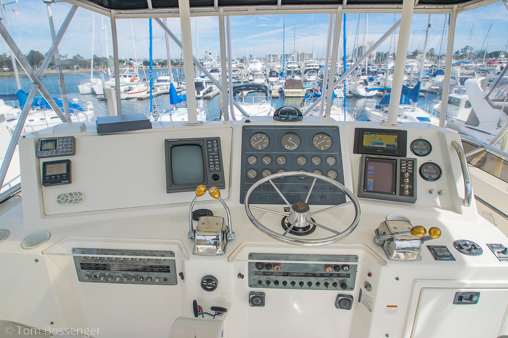 1993 Tiara Yachts 4300 Convertible
