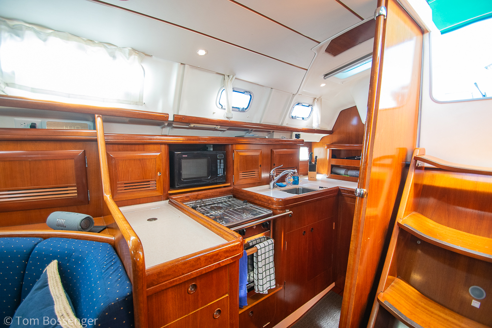 2005 Beneteau Oceanis 423