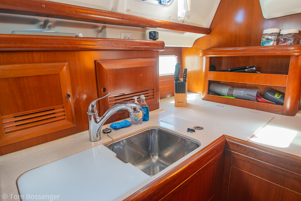 2005 Beneteau Oceanis 423