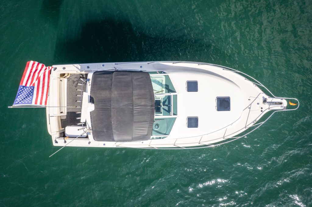 1995 Tiara Yachts 3100 Open