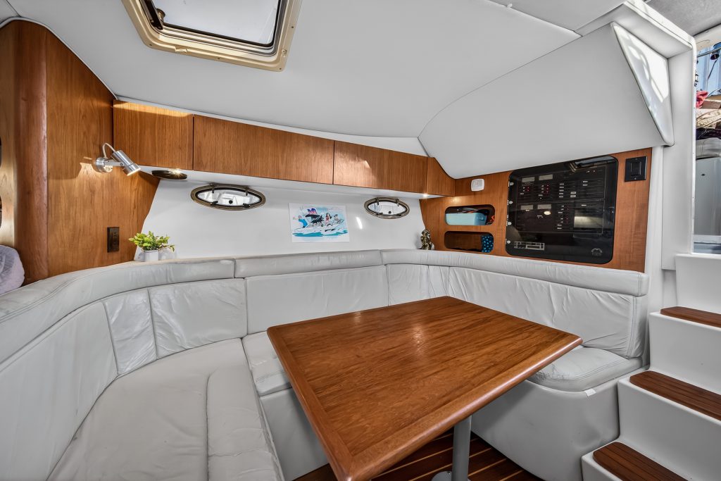 1995 Tiara Yachts 3100 Open