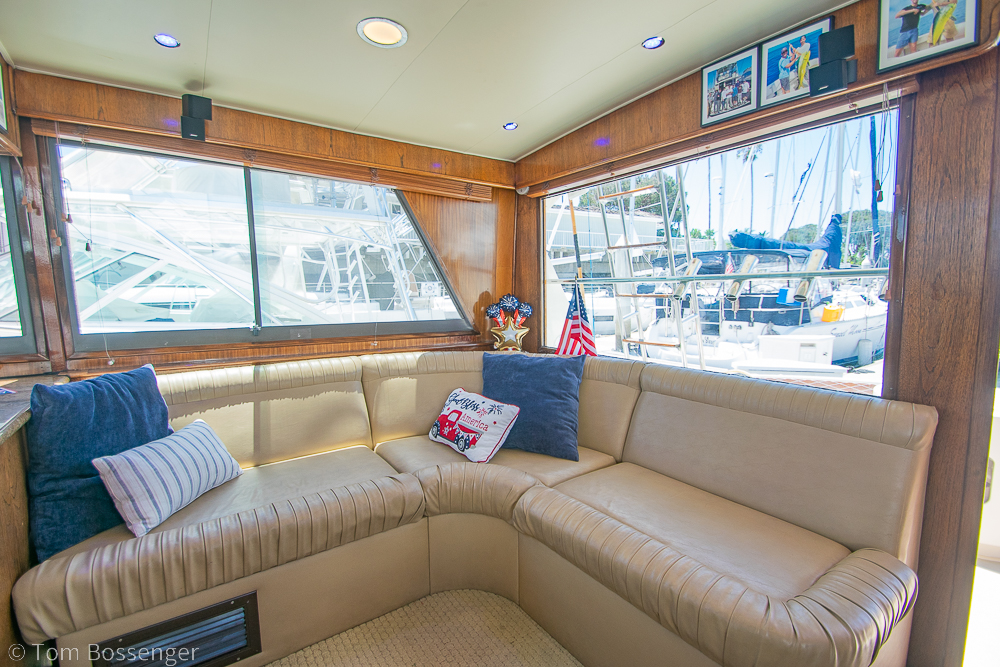 1987 Hatteras 52 Convertible