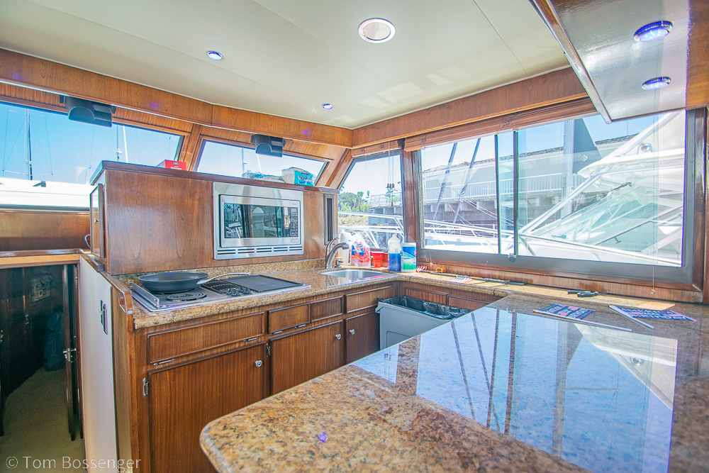 1987 Hatteras 52 Convertible