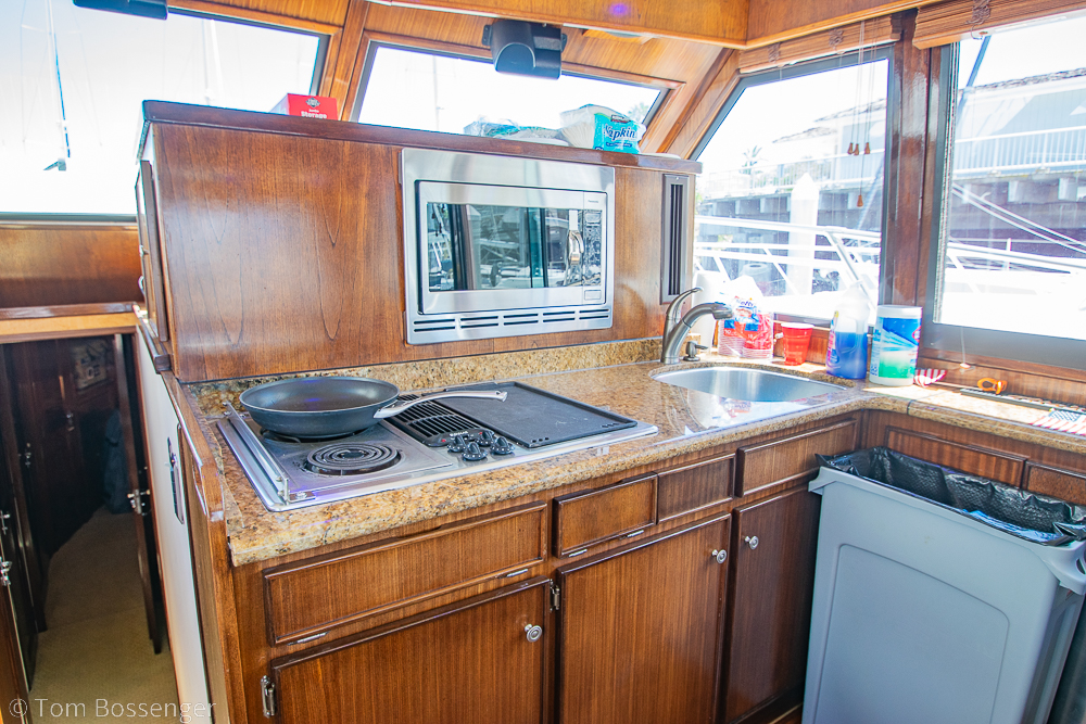 1987 Hatteras 52 Convertible