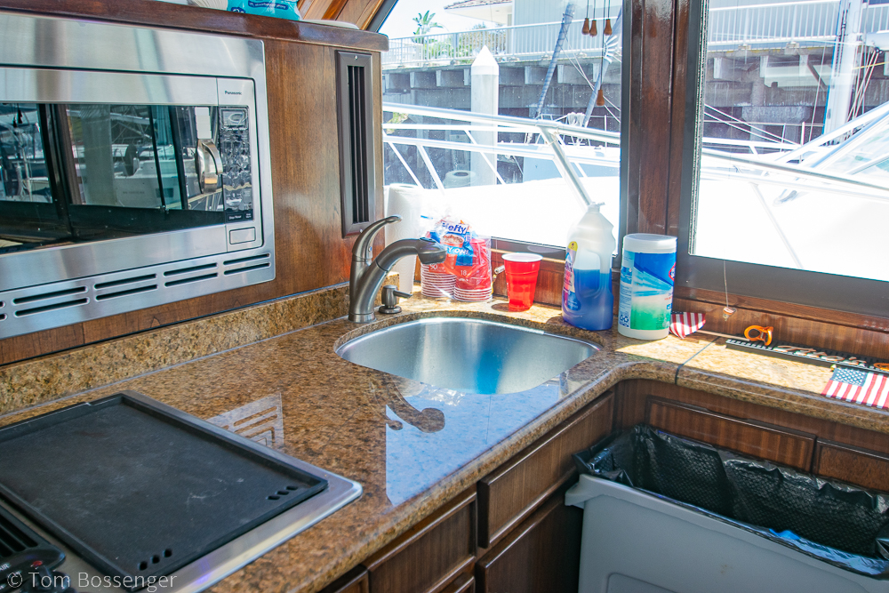 1987 Hatteras 52 Convertible