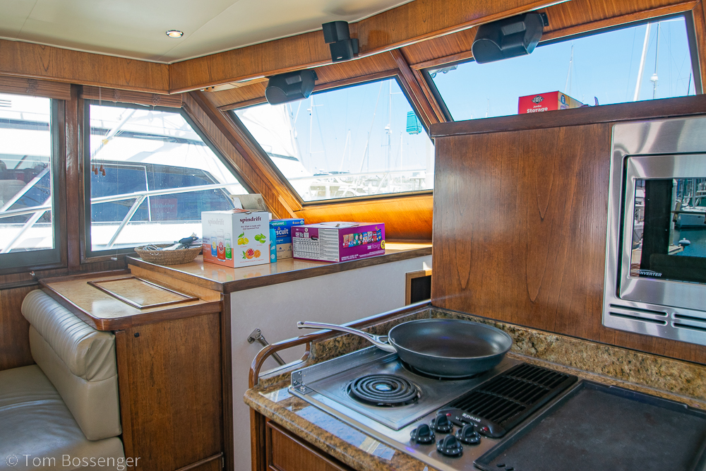 1987 Hatteras 52 Convertible
