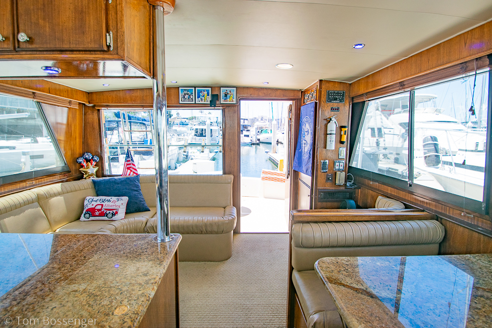 1987 Hatteras 52 Convertible