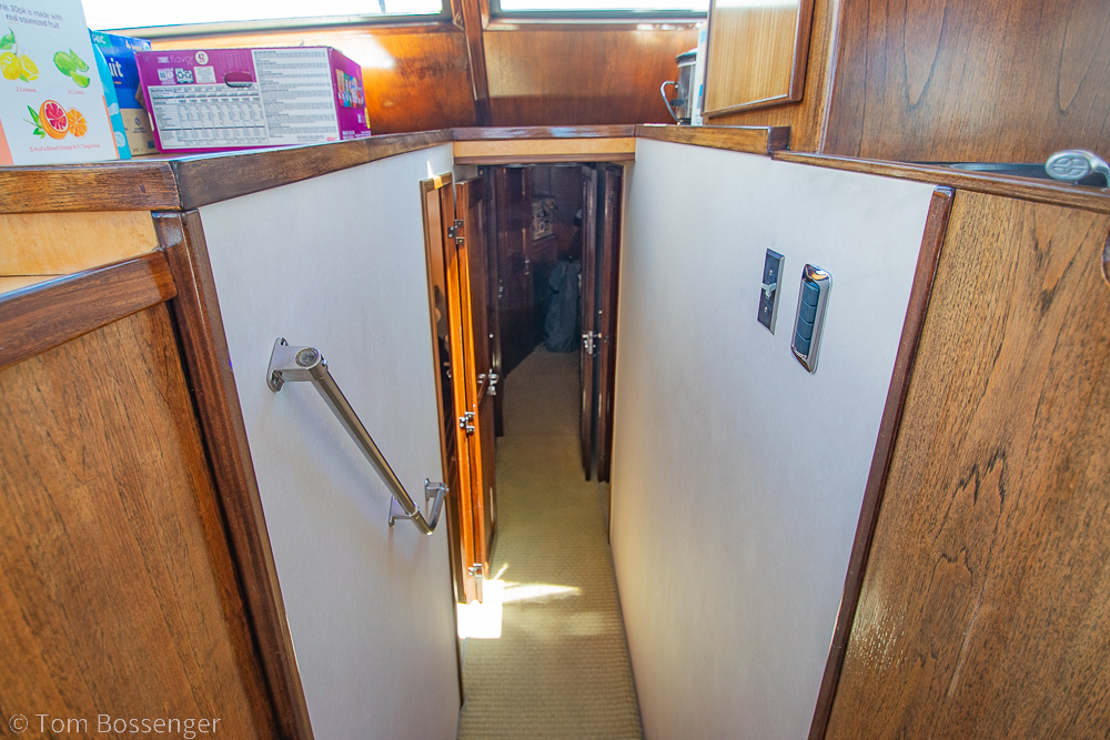1987 Hatteras 52 Convertible