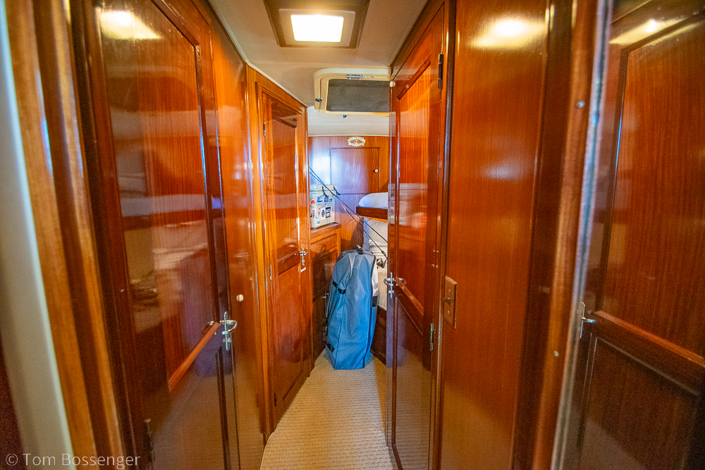 1987 Hatteras 52 Convertible