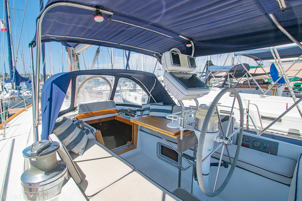 1988 Hylas 44 Center Cockpit