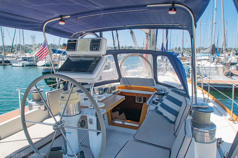 1988 Hylas 44 Center Cockpit
