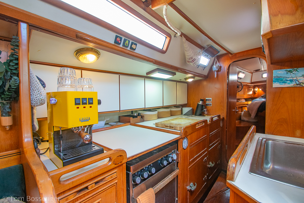 1988 Hylas 44 Center Cockpit