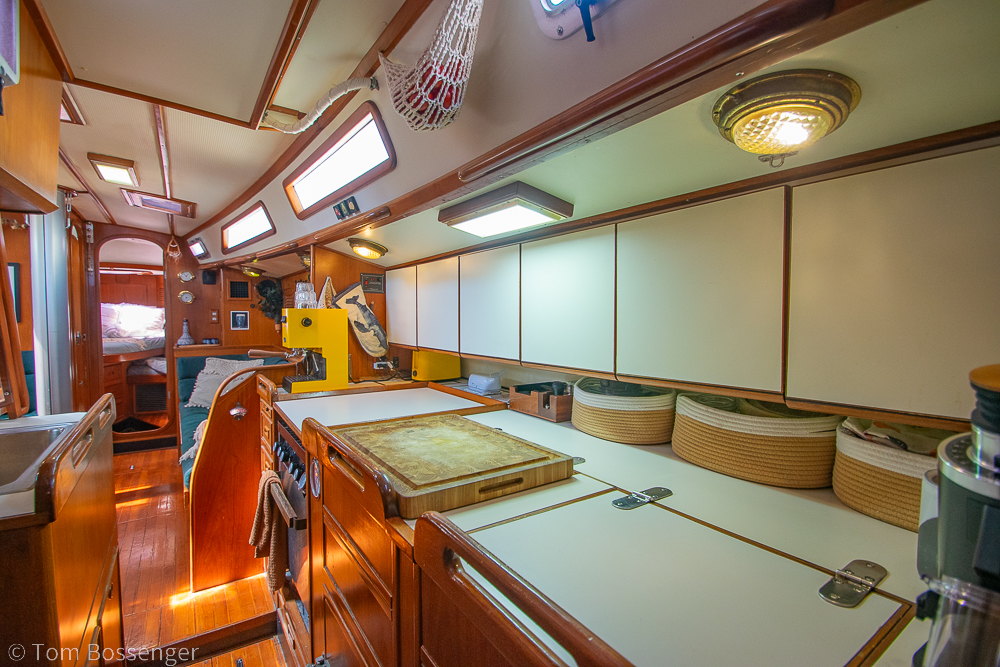 1988 Hylas 44 Center Cockpit